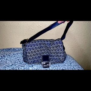 AUTHENTIC fendi purse